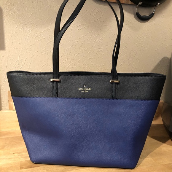 kate spade Handbags - Kate Spade Navy and Black Tote